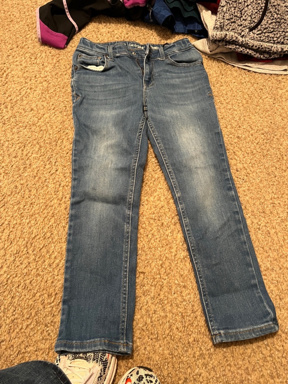 Cat & Jack boys size 8 Straight Leg Jeans - Faded Blue Wash